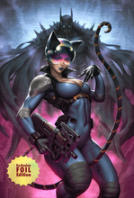 Load image into Gallery viewer, Kunkka Absolute Catwoman #1 Kendrick Lim SET OF 4 TRADE/ PINK VIRGIN/ SPOT FOIL GREEN AND PINK VIRGIN
